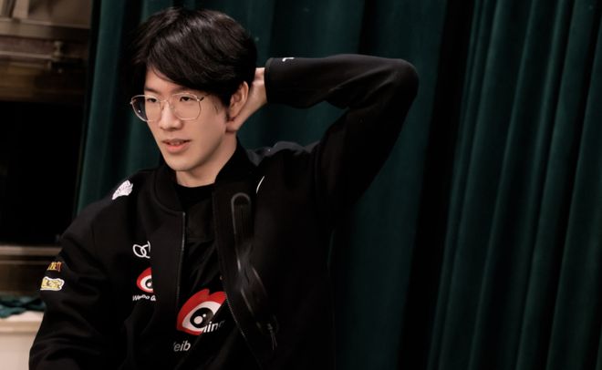 球的宿敌对 球的宿敌对